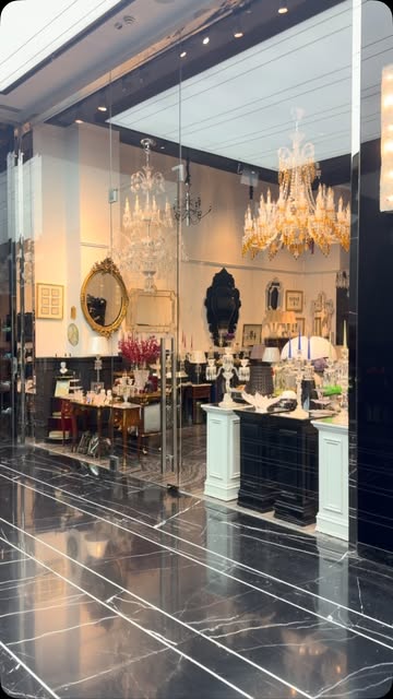 شمعدان کریستال LEVEL HOME